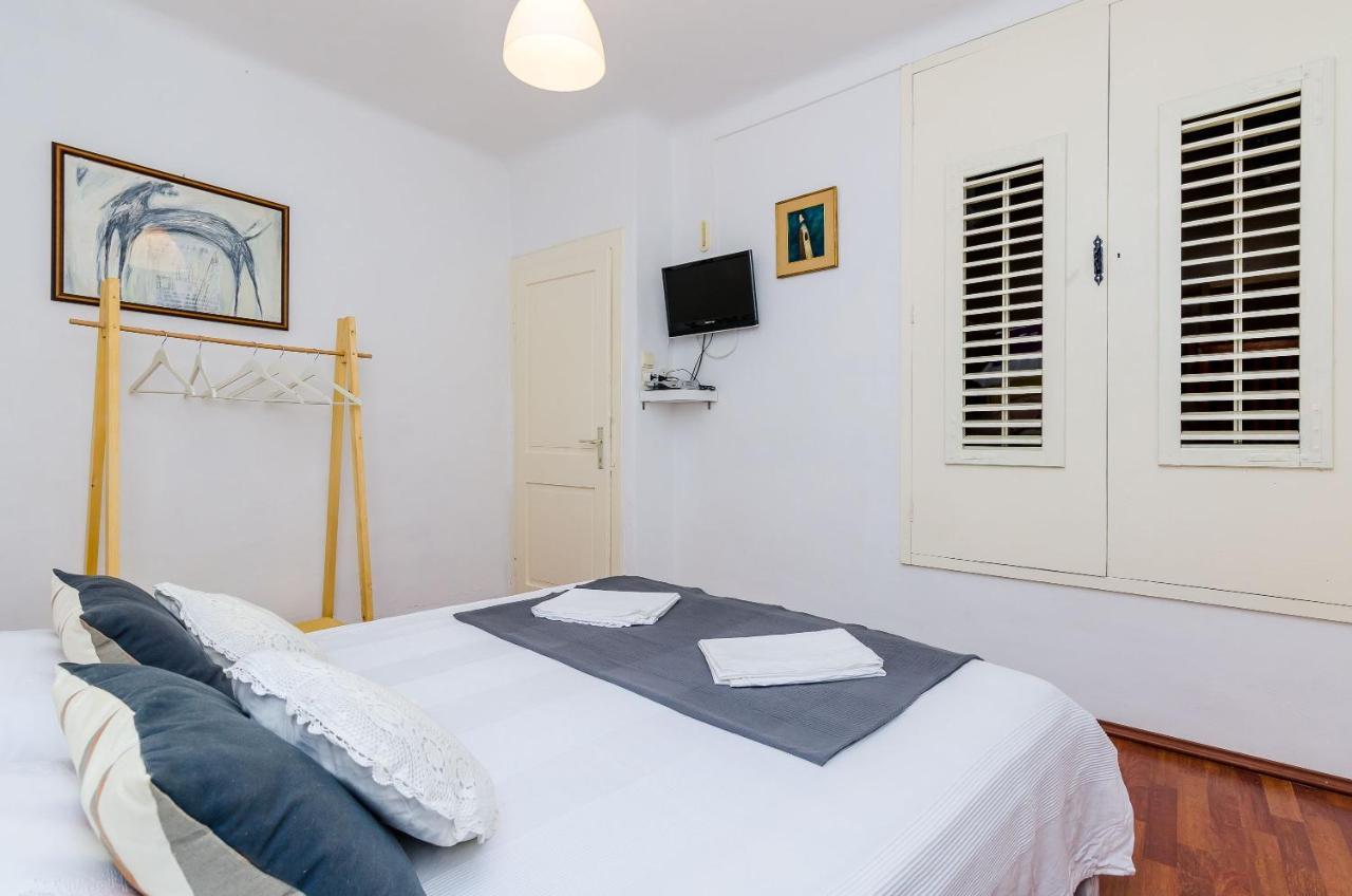 Old Town Budget Apartment Dubrovnik Exterior photo