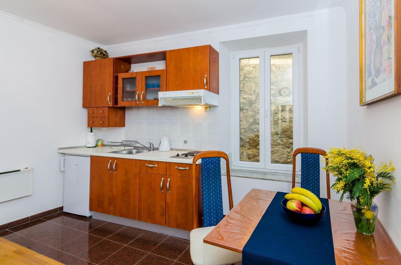 Old Town Budget Apartment Dubrovnik Exterior photo